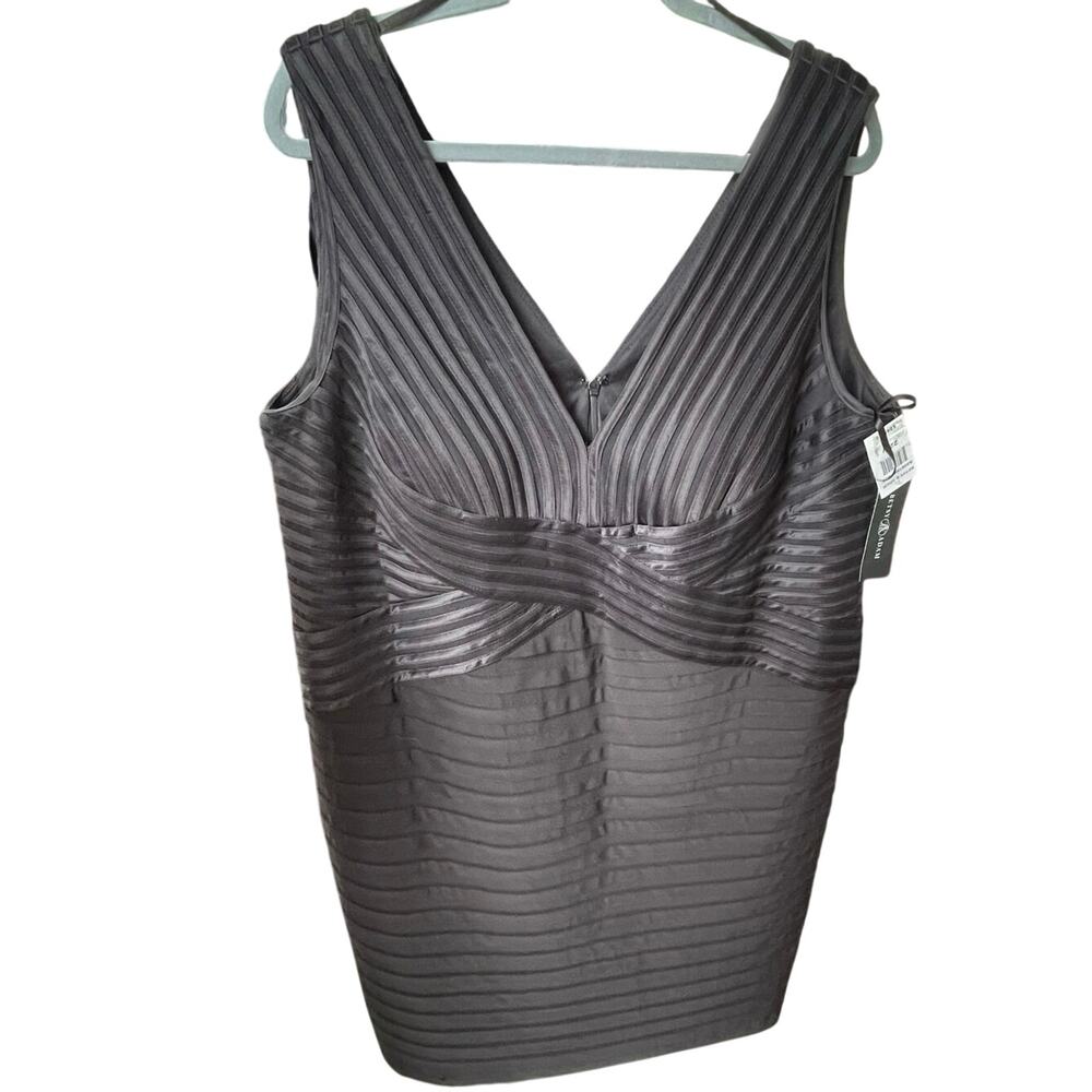 Betsy & Adam Bandage Detail Black Sheath Bodycon Dress NWT 22W - Picture 3 of 11